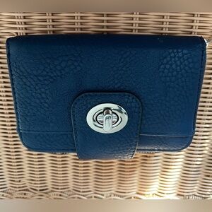 Navy Blue Turnlock Vegan Leather Zip Wallet with Silver Hardware